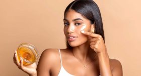 Honey Facial: హనీ ఫేషియల్.. ఇలా వాడితే అమ్మాయిలే అసూయపడే అందం