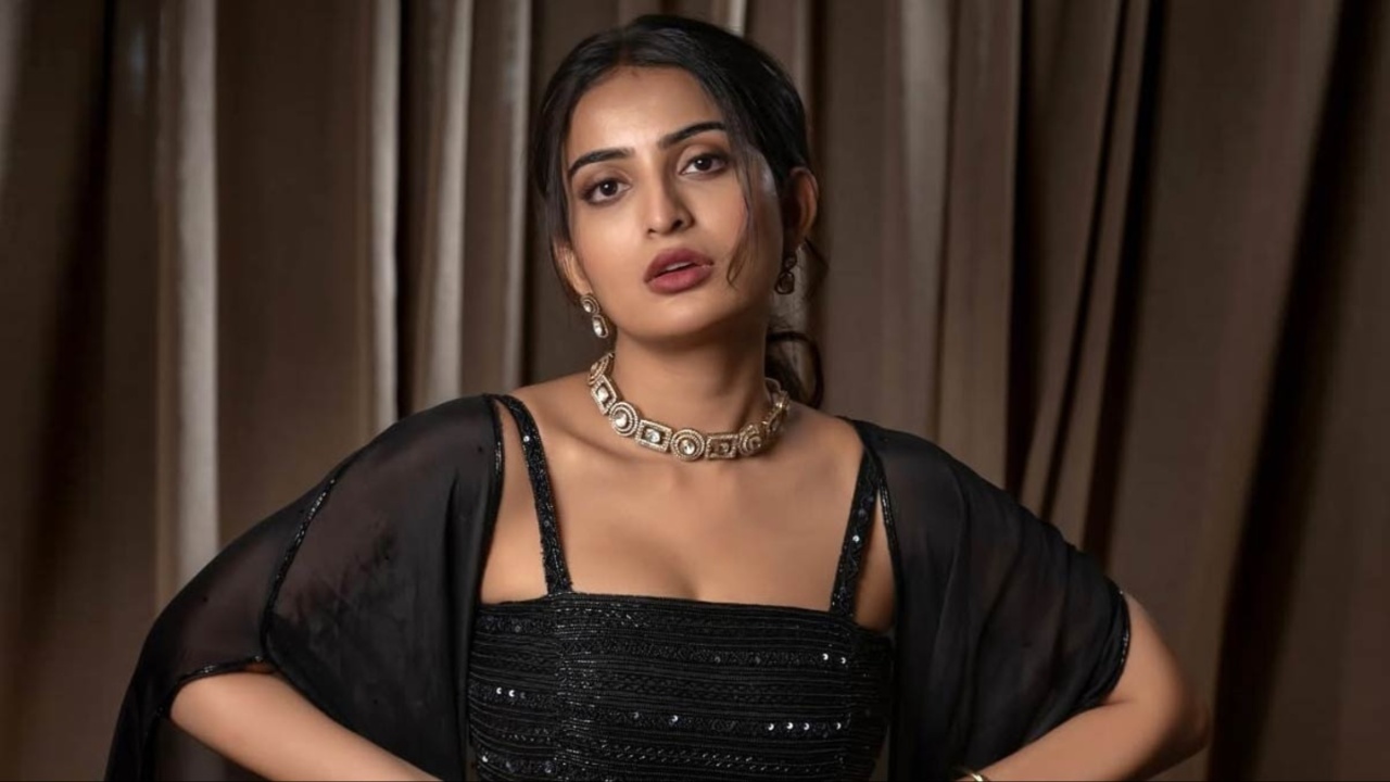 Ananya Nagalla: తెలుగు అమ్మాయిలను తొక్కేస్తున్నారు.. టాలీవుడ్‌పై అనన్య నాగళ్ల ఆగ్రహం