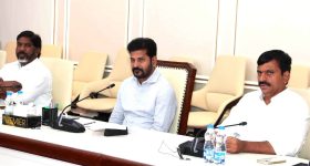 OTT Movie : ప్రేమలో పడితే జీవితం నాశనం అన్పించేలా చేసే మూవీ... వర్త్ వాచింగ్ మలయాళ లవ్ స్టోరీ