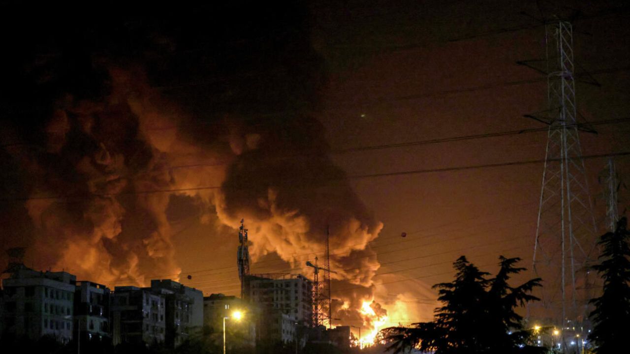 Iran Israel War: కారు బాంబు పేలుళ్లు.. 14 మంది సైంటిస్టులు, 128 మంది పౌరులు మృతి
