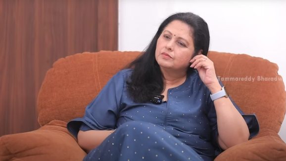 Jayasudha: కులాన్ని బట్టి అవార్డులు.. జయసుధ షాకింగ్ కామెంట్స్!