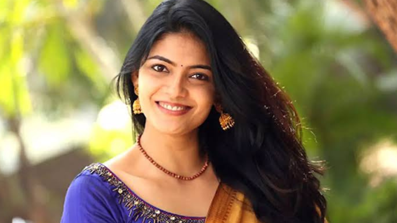 Actress Kalpika :ప్రిజం పబ్‌లో వీరంగం.. హీరోయిన్ కల్పికకు గట్టి షాక్ ఇచ్చిన పోలీసులు… ఇక బయటకు రావడం కష్టమే ?
