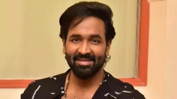 Manchu Vishnu: ఓయమ్మ జుట్టు కోసం విష్ణు ఇలాంటి పనులు చేస్తాడా.. అమ్మాయిలు కూడా చెయ్యరుగా?