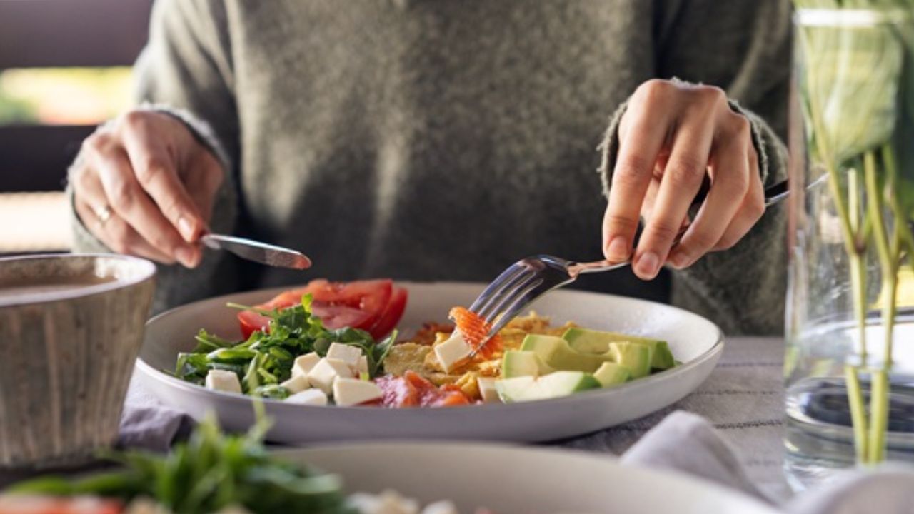 Weight loss Fasting: బరువు తగ్గడానికి ఉపవాసం.. సరైన డైటింగ్ ఎలా చేయాలంటే?