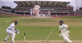 Rishabh Pant : గ్రౌండ్ లో పంత్ జిమ్నాస్టిక్స్... బ్యాటు, బూట్లు వదిలేసి చుక్కలు చూపించాడుగా