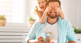 Father's Day 2025: ఇలాంటి గిఫ్ట్ ఇస్తే.. మీ నాన్న తప్పకుండా సర్ ఫ్రైజ్ అవుతారు
