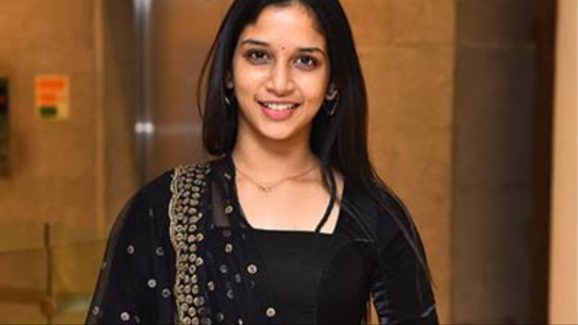 Sridevi: చేసింది ఒక్కటే మూవీ.. బాలీవుడ్ నుంచి పిలుపు, ‘కోర్ట్’ బ్యూటీపై ట్రోల్స్ మామూలుగా లేవు