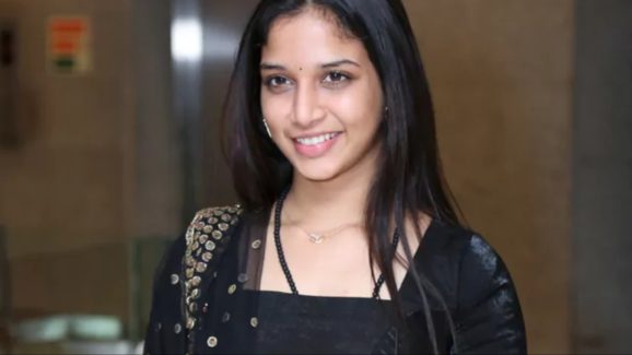 Sridevi: కోర్ట్ బ్యూటీని కలిసిన ఆ ఇద్దరు స్టార్ డైరెక్టర్లు…. అమ్మడి అదృష్టం మామూలుగా లేదే?
