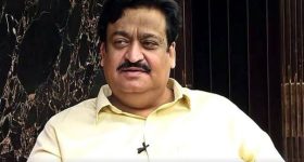 Tollywood Producer : మెగా కంపౌండ్ వార్నింగ్... భయపడిపోయి రాజీనామా లేఖ ఇచ్చేసిన నిర్మాత 