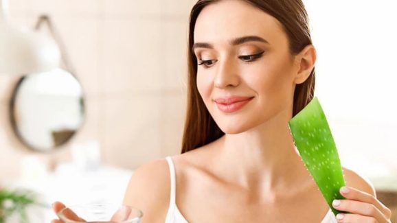 Night Skin Care: రాత్రి పూట కలబంద జెల్‌లో ఇవి కలిపి వాడితే.. గ్లోయింగ్ స్కిన్