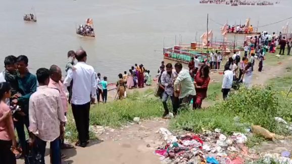 Basara Tragedy: బాసరలో విషాదం.. గోదావరిలో మునిగి ఐదుగురు మృతి
