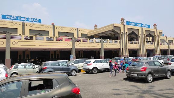 Bomb Threat: బేగంపేట ఎయిర్‌పోర్టుకు బాంబు బెదిరింపు.. తనీఖీలు చేయగా?