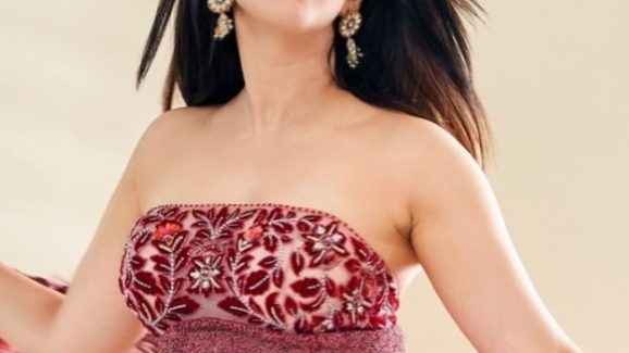 Pranitha Subhash: మరో ట్రెండీ అవుట్ ఫిట్ లో ప్రణీత దర్శనం.. వాలకం చూస్తోంటే?