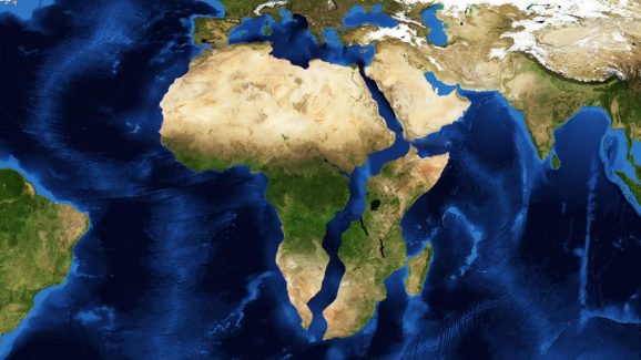Africa Tearing: ఆఫ్రికా ఖండం ముక్కలవడం మొదలైంది.. ఇండియాను ఢీకొంటుందా?