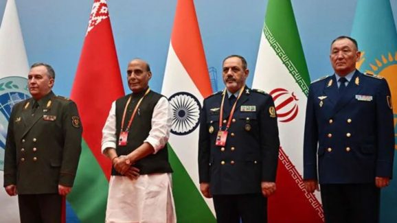 Rajnath Singh: చైనాకు చెంపదెబ్బ, పాక్ కి చెప్పుదెబ్బ.. అంతర్జాతీయ వేదికపై రాజ్ నాథ్ ఉగ్రరూపం
