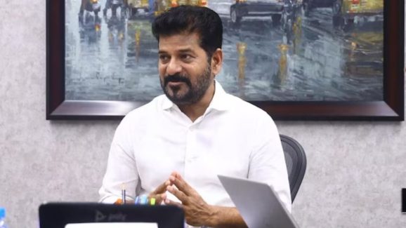 Revanth Reddy Tweet: ఆ కలెక్టర్ ని అభినందించిన సీఎం రేవంత్ రెడ్డి.. కారణం ఏంటంటే?
