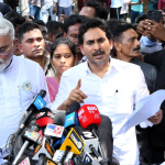 Jagan In Tenali: జగన్ రాంగ్ రూట్? వాళ్లు నేరస్తులని తెలిసి కూడా పబ్లిక్‌గా సపోర్ట్ ఎందుకు?