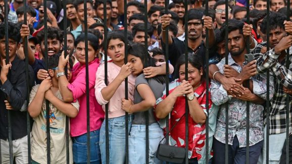 Bangaluru : బెంగళూరు తొక్కిసలాటపై హైకోర్టు 9 ప్రశ్నలు..