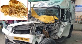 AP : రూ.8 కోట్లు.. గోల్డ్ వ్యాన్ బోల్తా.. స్థానికులు ఏం చేశారంటే..