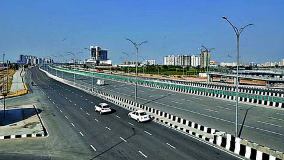 Digital Highway: దేశంలోనే తొలి ఏఐ బేస్డ్ డిజిటల్ హైవే.. రూల్స్ అతిక్రమిస్తే ఆటోమేటిక్ గా చలాన్