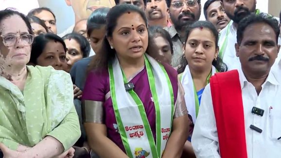 Mlc Kavitha: ఆ విగ్రహాలన్నీ తొలగిస్తాం.. కవిత సంచలన వ్యాఖ్యలు