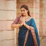 Ayesha Khan: చీరకే అందాన్ని తెచ్చావుగా అయేషా.. ప్రేమలో పడిపోవడం పక్కా!
