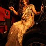 Sree Leela: ట్రెడిషనల్ లుక్ లో ఆకట్టుకుంటున్న శ్రీ లీల.. ఏముంది గురూ!
