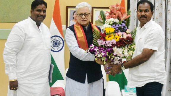 Telangana Old Age Home: వృద్ధాప్యంలో విలాసవంతమైన జీవనం: హెలికాప్టర్ సౌకర్యంతో తెలంగాణలో అత్యాధునిక వృద్ధాశ్రమం