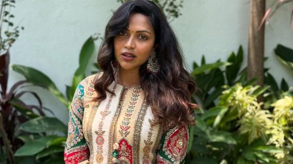 Amalapaul: నగ్న సన్నివేశంపై.. అమలాపాల్ షాకింగ్ కామెంట్స్!