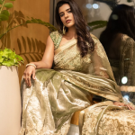 Aishwarya Rajesh : గ్రీన్ శారీలో భాగ్యం అందాలు చూడతరమా.. కుర్రాళ్ళు తట్టుకోలేరమ్మా..