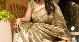 Aishwarya Rajesh : గ్రీన్ శారీలో భాగ్యం అందాలు చూడతరమా.. కుర్రాళ్ళు తట్టుకోలేరమ్మా..