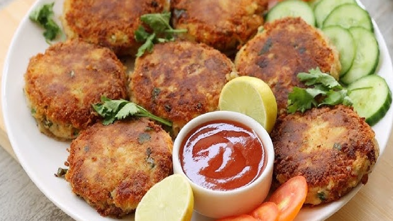 Chicken Kebab: చికెన్ బంగాళదుంప కబాబ్ ఇలా చేశారంటే లొట్టలు వేసుకుంటూ తినేస్తారు, ఇదిగో రెసిపీ