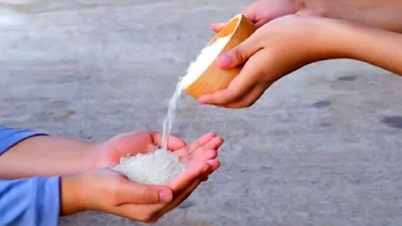 Donation: ఈ వస్తువులను రహస్యంగా దానం చేస్తే మీ జీవితమే మారిపోతుంది, పేదరికం తొలగిపోతుంది