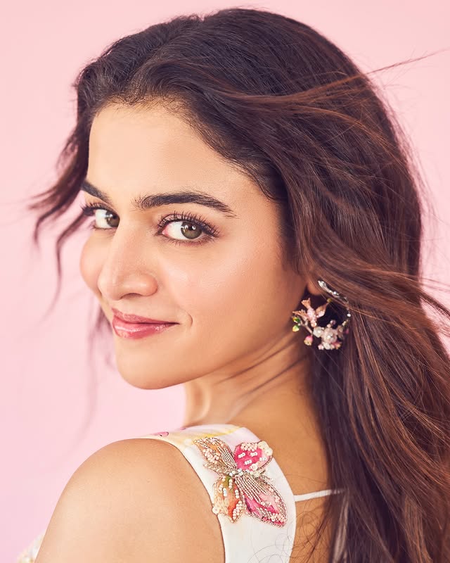 Wamiqa Gabbi Photo Gallery