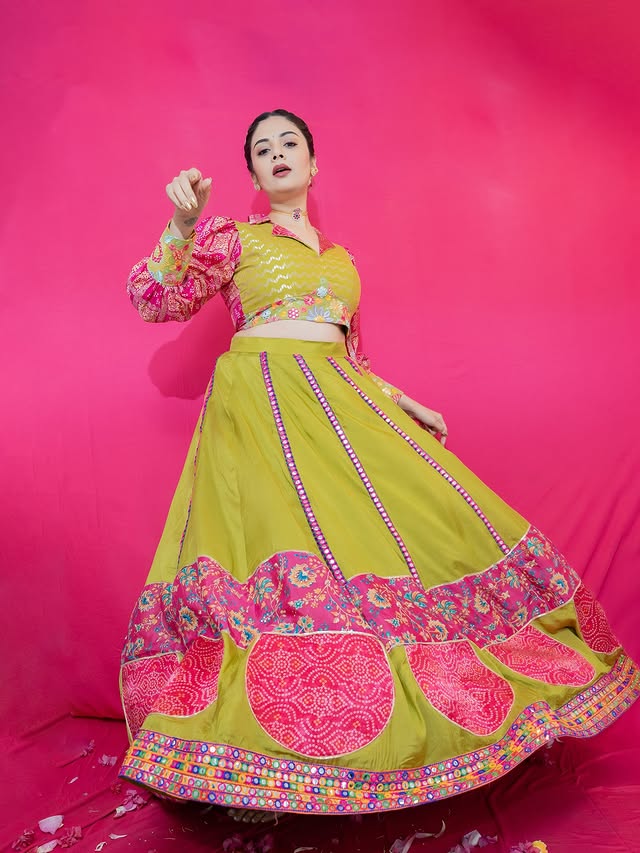 Sreemukhi (Source /Instagram) Sreemukhi Photo Gallery