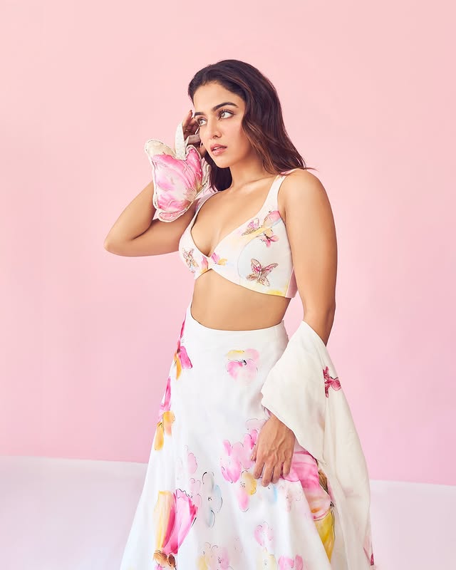 Wamiqa Gabbi Photo Gallery