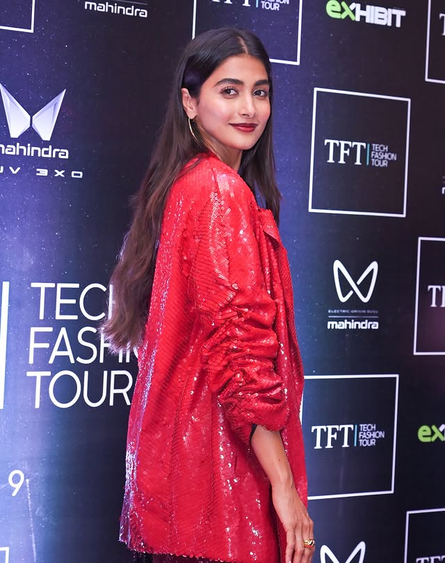 Pooja Hegde Photo Gallery
