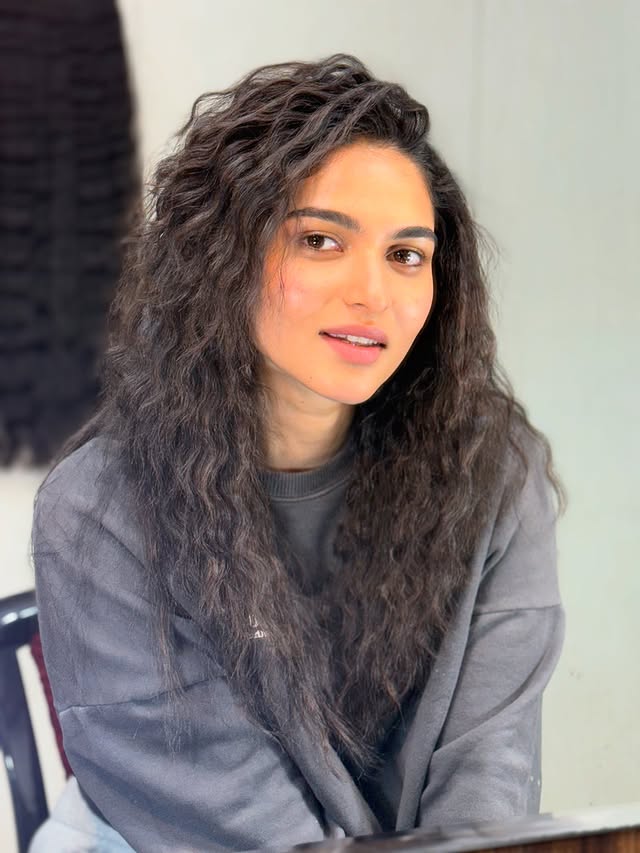 Kayadu lohar Photo Gallery