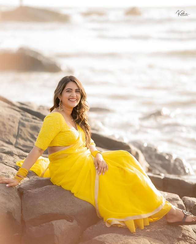 Sravanthi Chokarapu( Source / Instagram) Sravanthi Chokarapu Photo Gallery