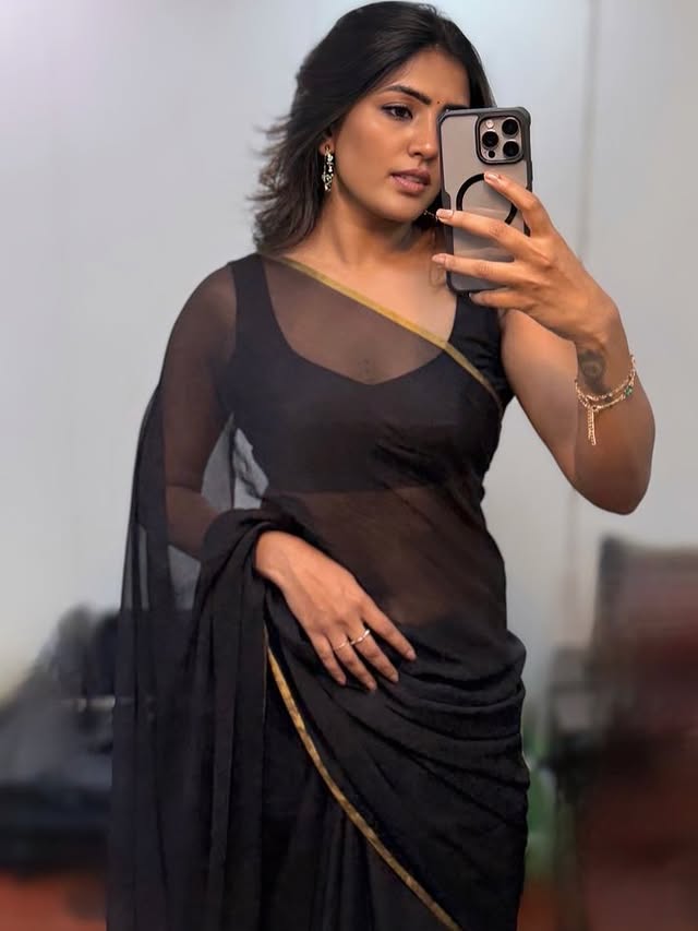 Eesha Rebba Photo Gallery