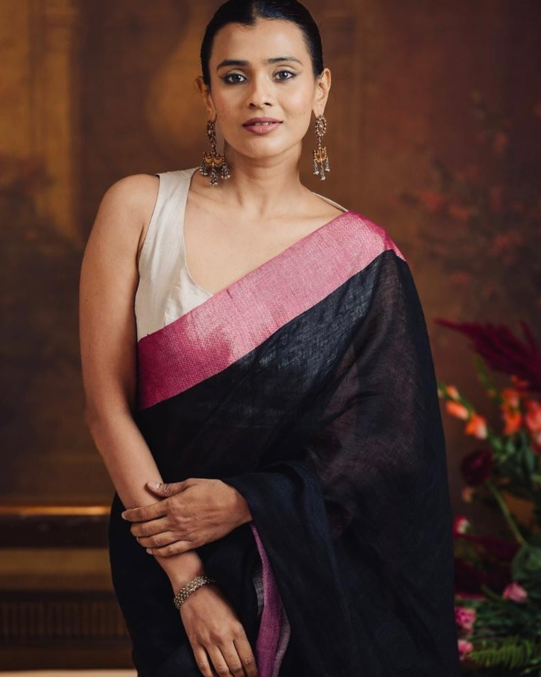 Hebah Patel : చీరలో హొయలోలికించే అందాలతో హెబ్బా స్టిల్స్.. ఫోటోలు వైరల్..