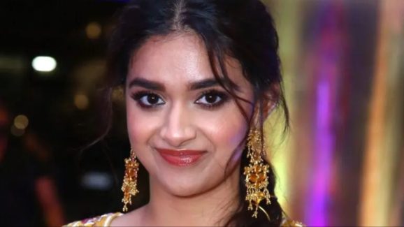 Keerthy Suresh: వాడు నన్ను ఓ దిండులా వాడేస్తాడు… వీడియో ప్రూఫ్ పెట్టి మరీ నిజం చెప్పిన కీర్తి సురేష్