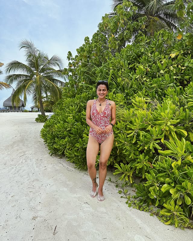 Actress Shraddha Srinath Photo Gallery
