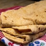 Soft Roti tips: రోటీలు, చపాతీలు మృదువుగా రావాలంటే గోధుమ పిండిలో ఈ పదార్థాన్ని చిటికెడు వేయండి చాలు