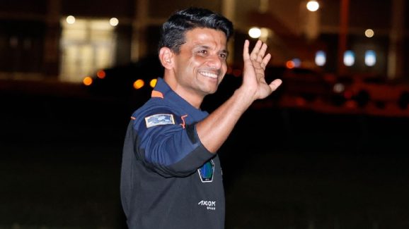 Shubhamshu Shukla: అంతరిక్షంలోకి తనతో పాటు ఈ జీవిని కూడా తీసుకెళ్లిన శుభాంశు శుక్లా, ఏమిటా జీవి? Shubhamshu Shukla: అంతరిక్షంలోకి తనతో పాటు ఈ జీవిని కూడా తీసుకెళ్లిన శుభాంశు శుక్లా, ఏమిటా జీవి?