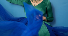 Sreemukhi : పురివిప్పిన నెమలిలా శ్రీముఖి.. ఇంత అందాన్ని తట్టుకోవడం కష్టమే..