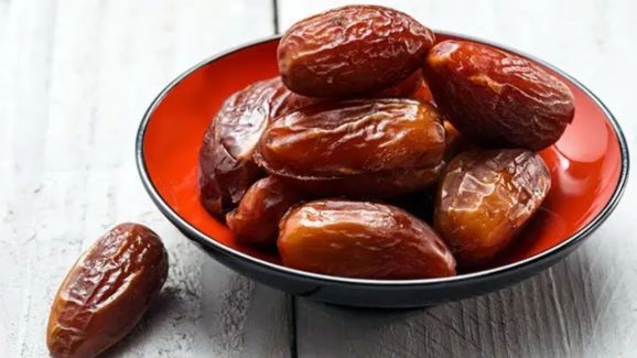 Dry Dates Benefits: ఎండిన ఖర్జూరాలు తింటే.. ఈ ఆరోగ్య సమస్యలు పరార్ !