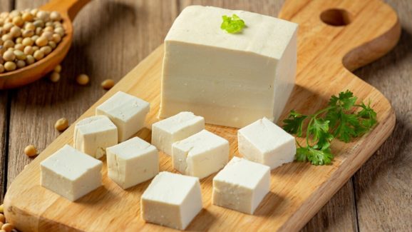 Paneer: తరచుగా పన్నీర్ తింటున్నారా ? జాగ్రత్త Paneer: తరచుగా పన్నీర్ తింటున్నారా ? జాగ్రత్త