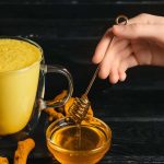 Turmeric Milk: వర్షాకాలంలో పసుపు కలిపిన పాలు తాగితే.. మతిపోయే లాభాలు !