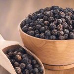 Black Pepper: నల్ల మిరియాలతో సైడ్ ఎఫెక్ట్స్.. ఇలా తింటే ప్రమాదమే !